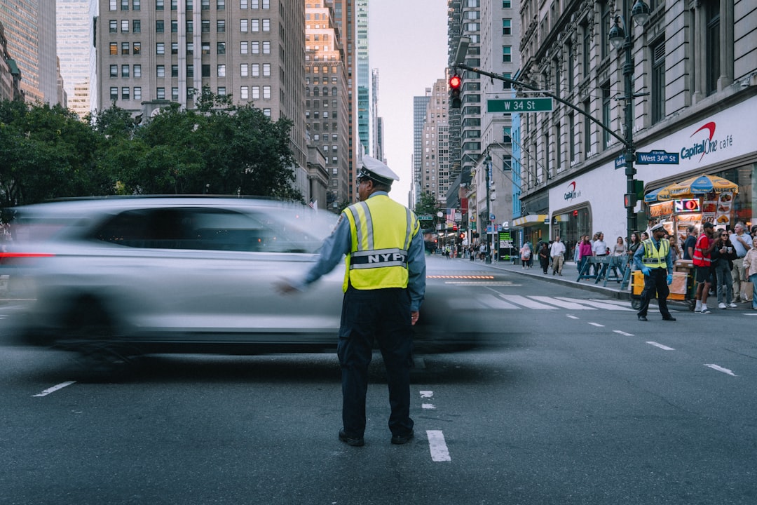 Roadside traffic scene representing urgent towing and on-demand service marketing. Photo by Georgi Kalaydzhiev on Unsplash.